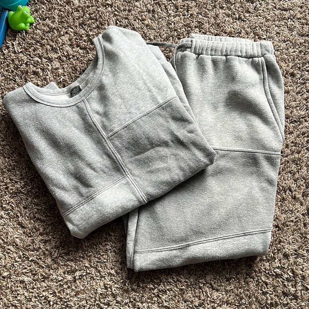 SMALL / Wild Fable / GENTLY WORN